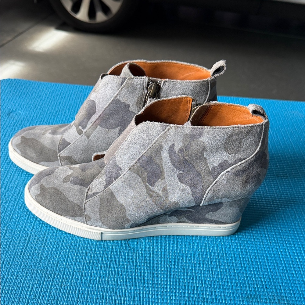 Paolo Gray Camouflage Suede Wedge Ankle Booties
